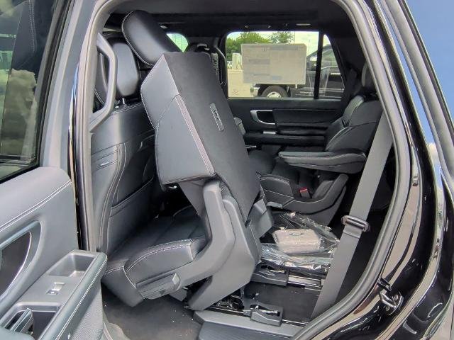 New 2026 Agate Black Metallic Ford Platinum® image 94