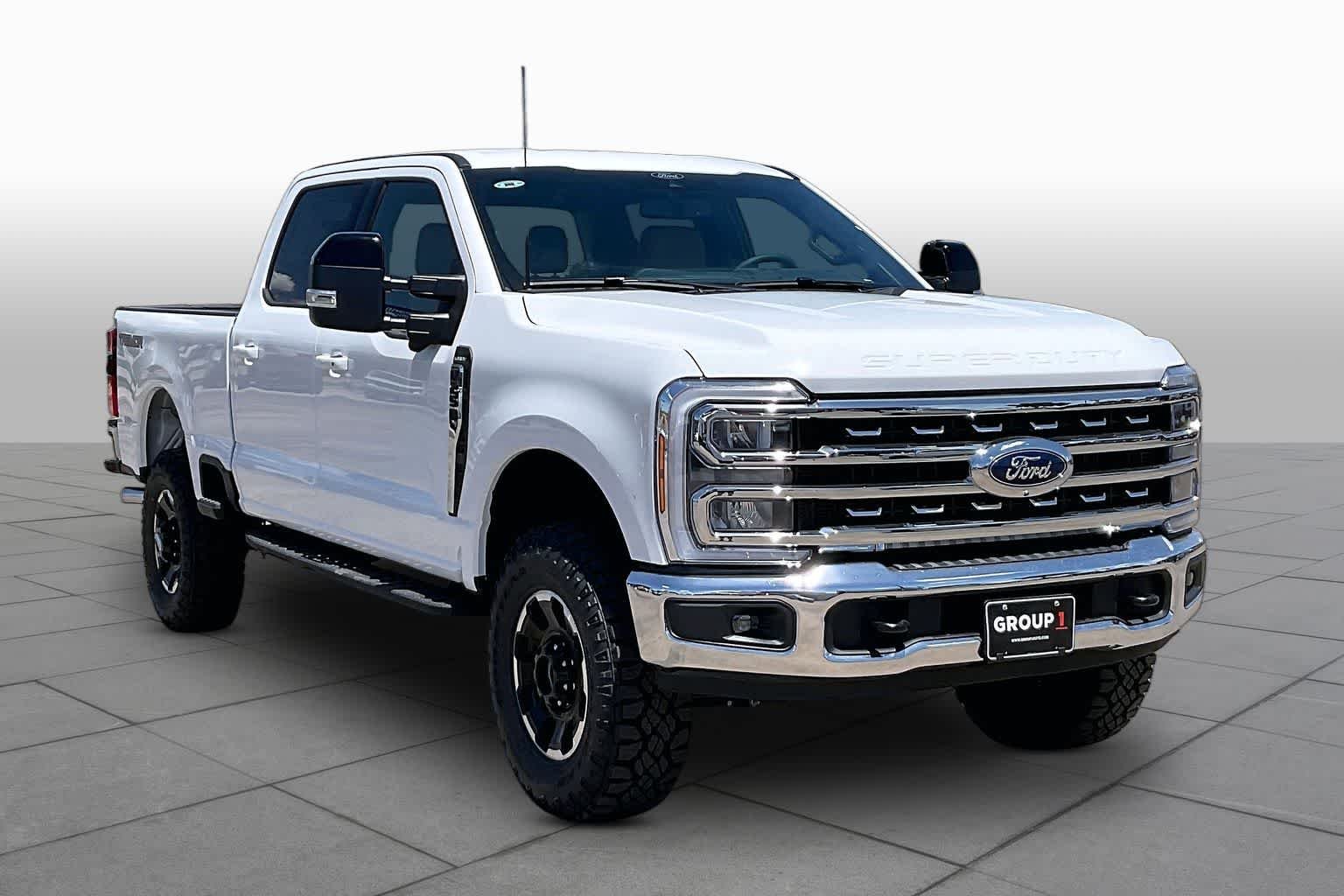 New 2026 Oxford White Ford F-250® Lariat® image 2
