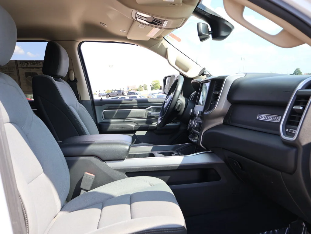 Used 2019 White Ram Big Horn/Lone Star image 8