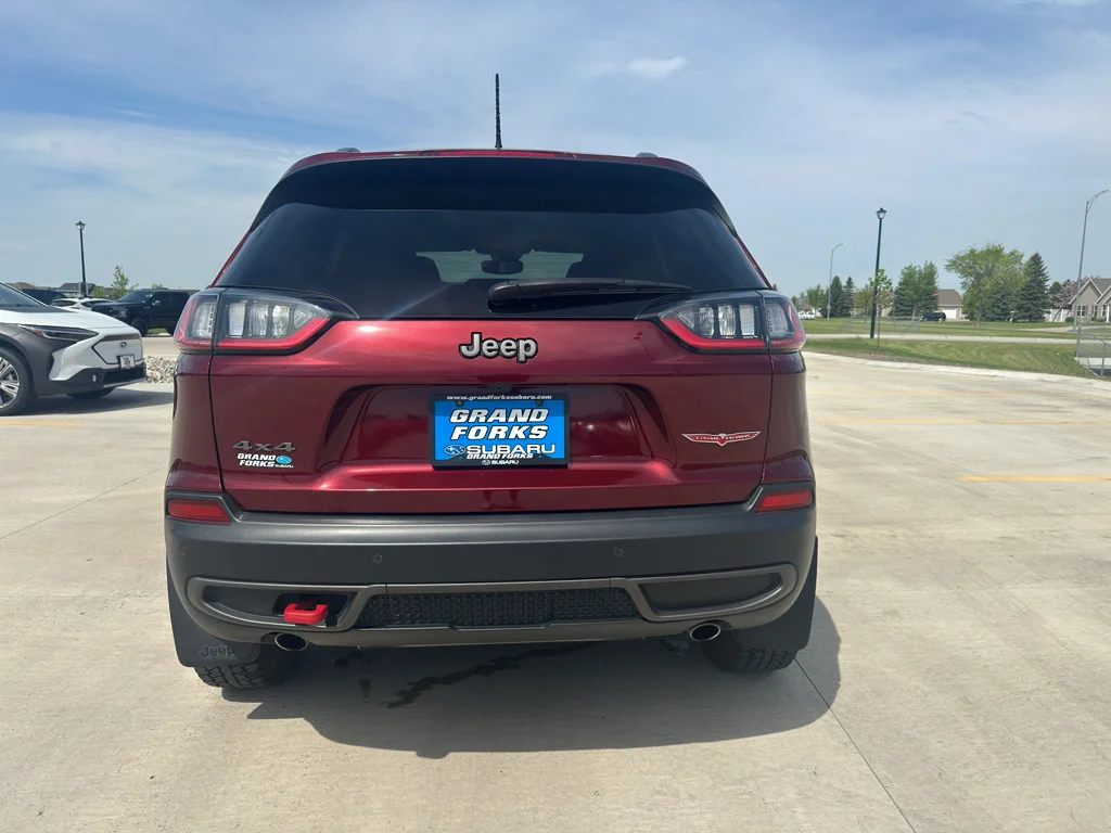 Used 2021 Velvet Red Pearlcoat Jeep Trailhawk image 6