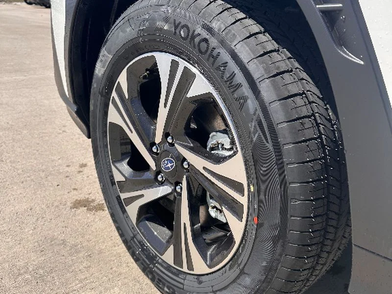 New 2026 CRYSTAL WHITE PEARL Subaru Premium image 9