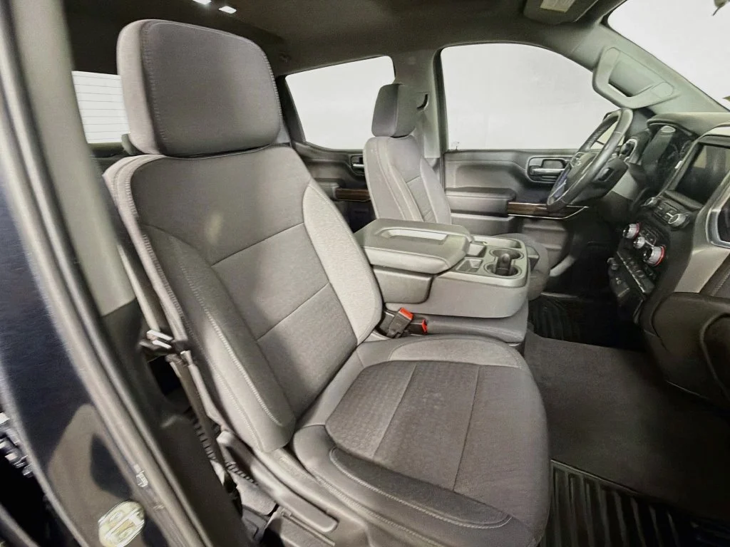 Used 2021 SHADOW GRAY METALLIC Chevrolet RST image 24