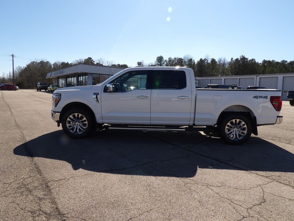 Used 2024 White Metallic Ford Lariat image 5