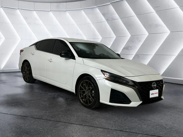 2025 Nissan Altima 2.5 SR