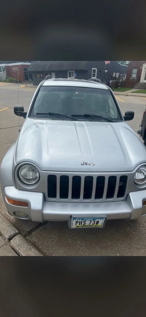 Used 2002  Jeep Limited image 6