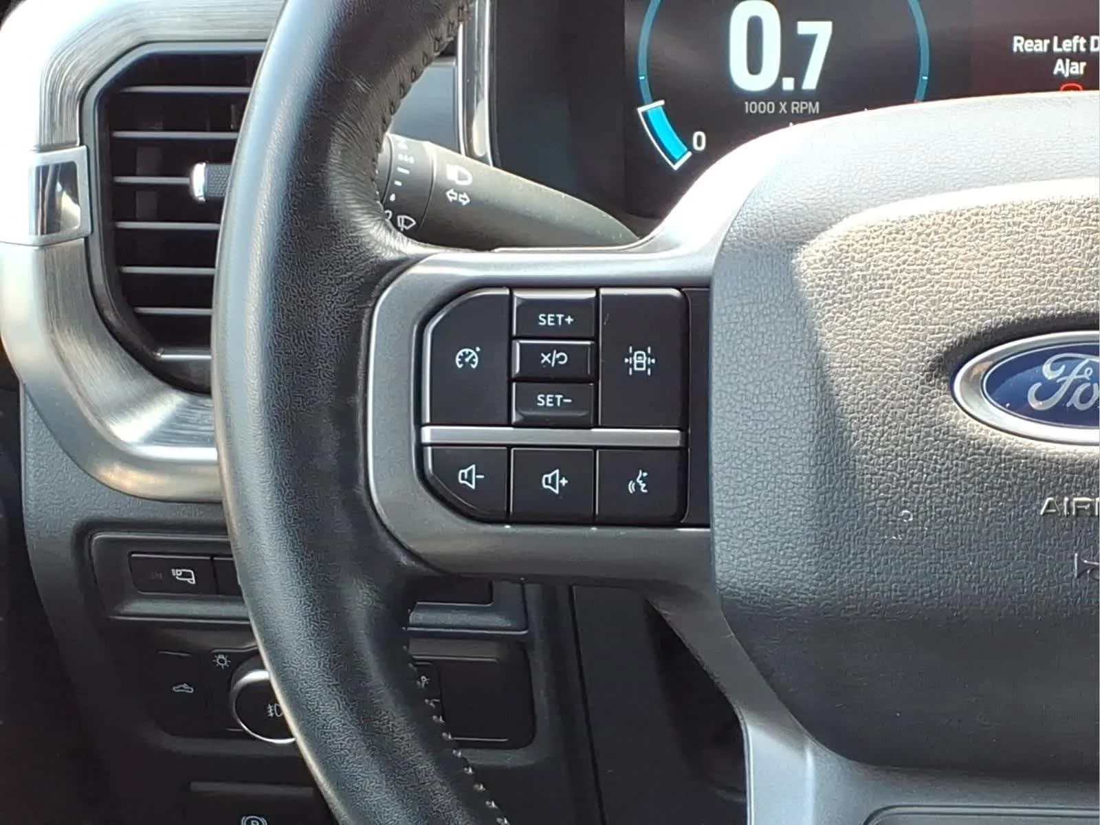 Used 2022 Agate Black Ford LARIAT image 21