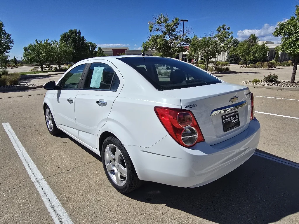 Used 2012 Summit White Chevrolet LTZ image 3