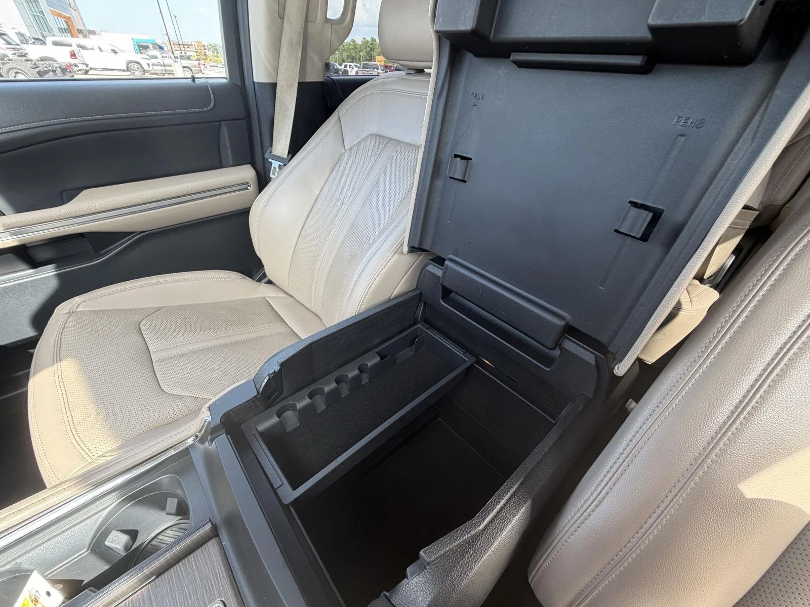 Used 2024 Oxford White Ford Limited image 14