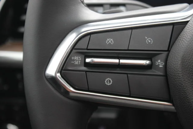 Used 2025 Black Chevrolet High Country image 14