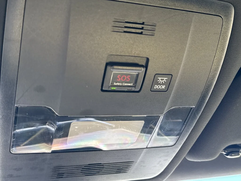 Used 2019 White Lexus 200 Base image 31