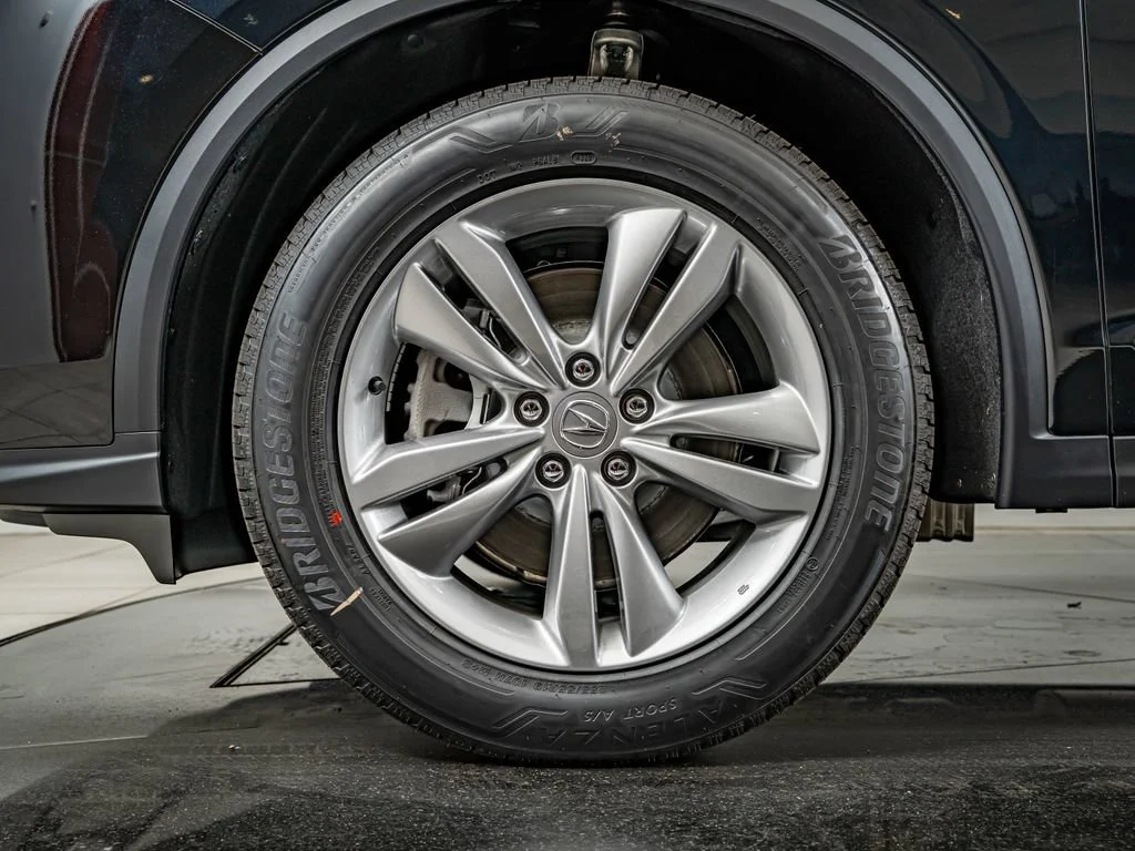 New 2026 Majestic Black Pearl Acura SH-AWD image 10