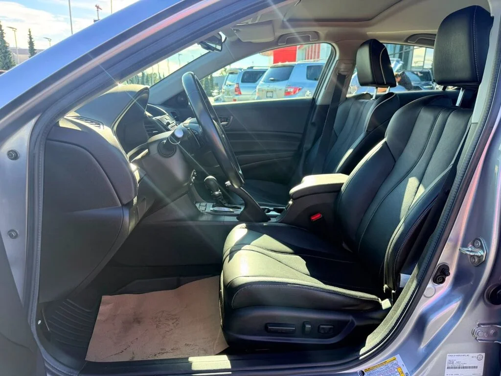Used 2019 Modern Steel Metallic Acura Premium Dilawri Certified   Local BC   Clean Title image 13