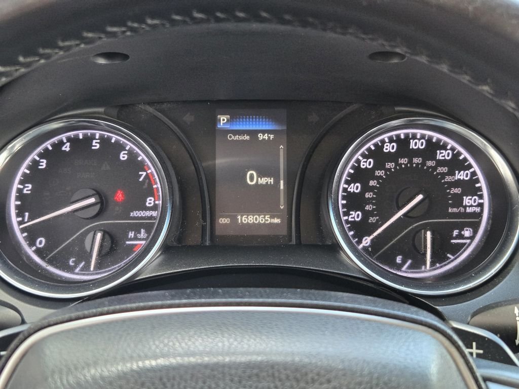 Used 2018 Gray Toyota SE image 10