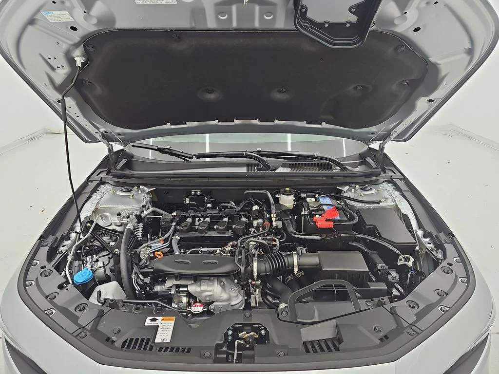 New 2026 Solar Silver Metallic Honda LX image 30