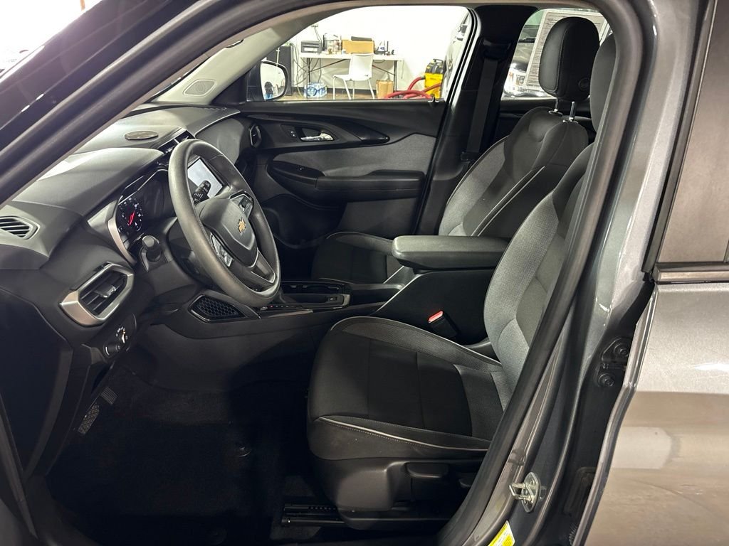 Used 2021 Gray Chevrolet LS image 25
