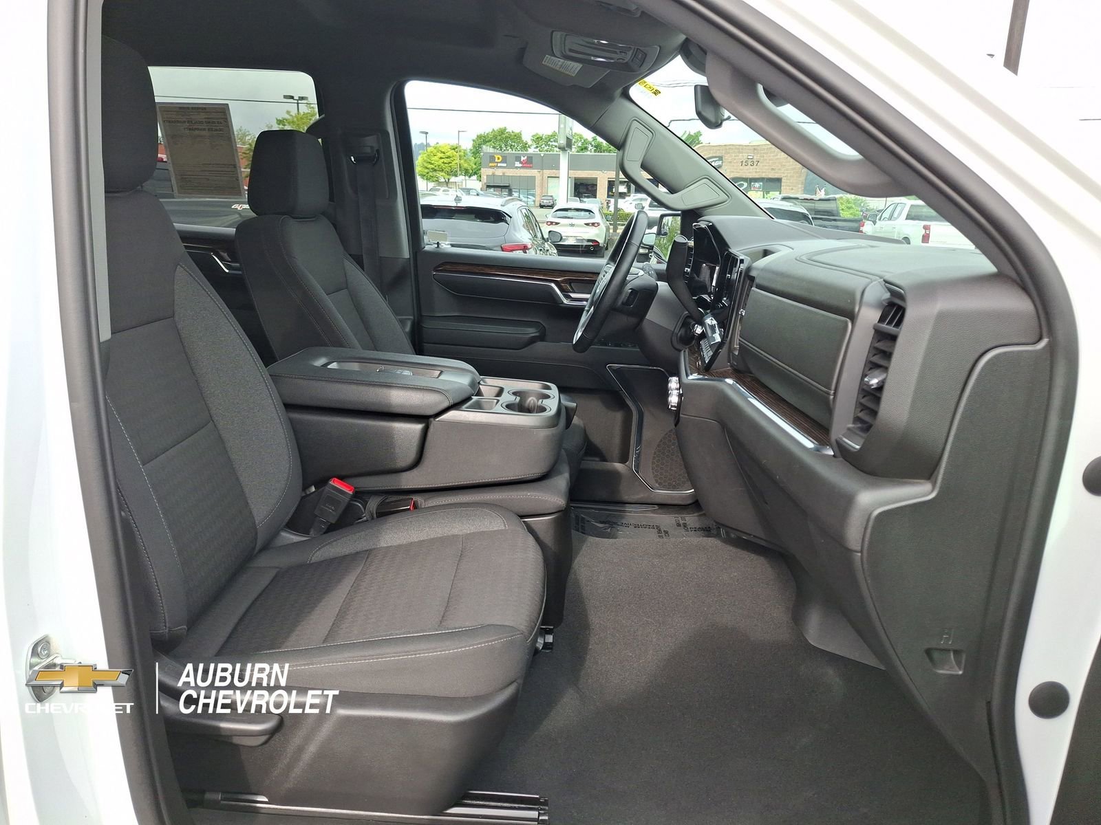 2024 GMC Sierra 1500 SLE - Photo 25