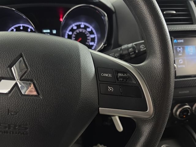 Used 2024  Mitsubishi 2.0 ES image 14
