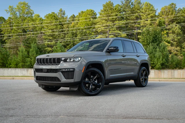 2027 Jeep Grand Cherokee 