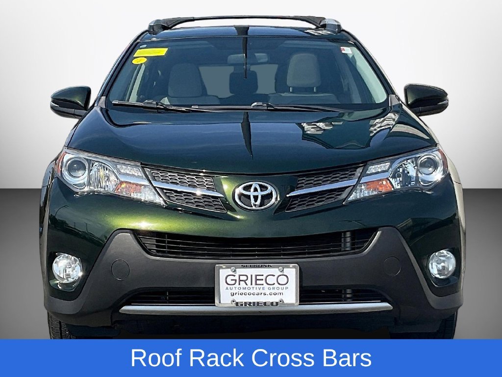 Used 2013 Green Toyota XLE image 2