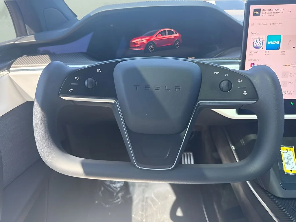 Used 2023 Red Tesla Plaid image 18