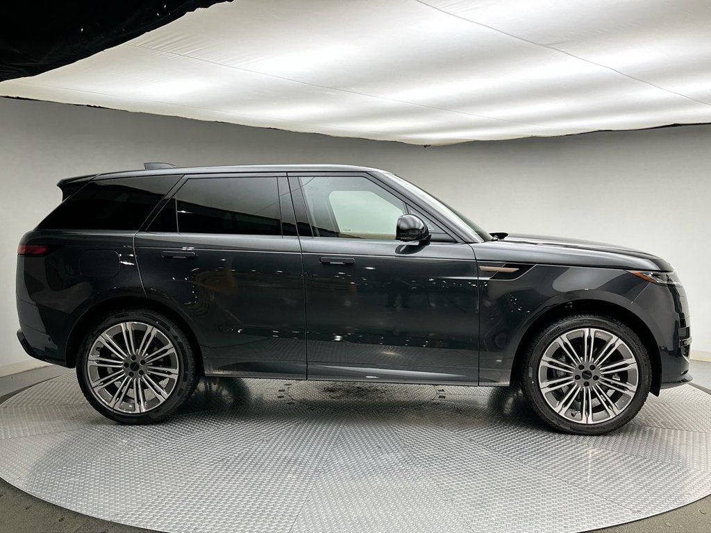 New 2027 Carpathian Gray Premium Metallic Land Rover Dynamic SE image 4