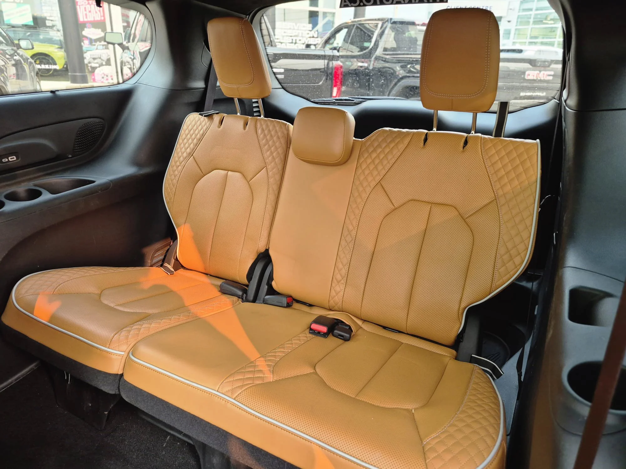 Certified Used 2023 Fathom Blue Pearl Chrysler Pinnacle*7 Pass | Cooled Leather | Rear Seat TVs | Nav | 360 Cam | Pano Roof | Htd Wheel | CarPlay image 11