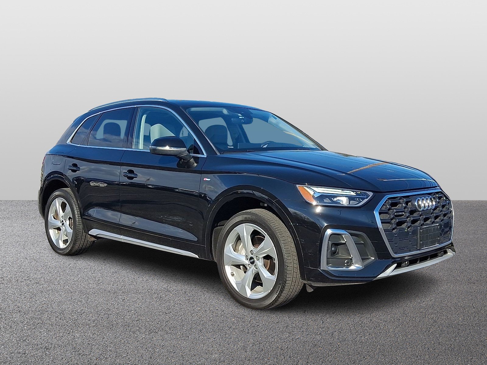 2022 Audi Q5 Premium Plus