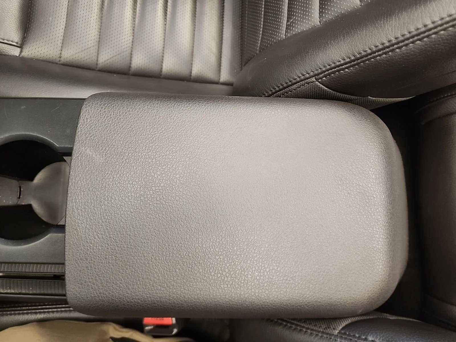 Used 2005 Red Ford GT Deluxe image 24