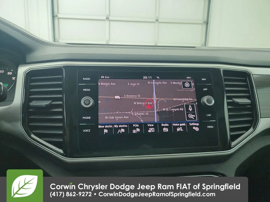 Used 2019  Volkswagen SEL image 25