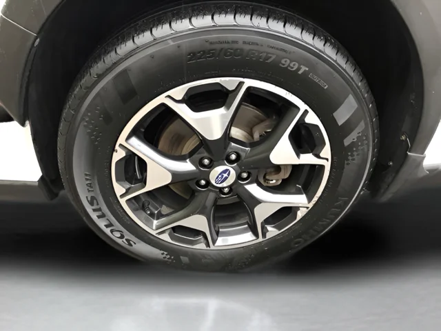 Used 2020 White Subaru Premium image 22
