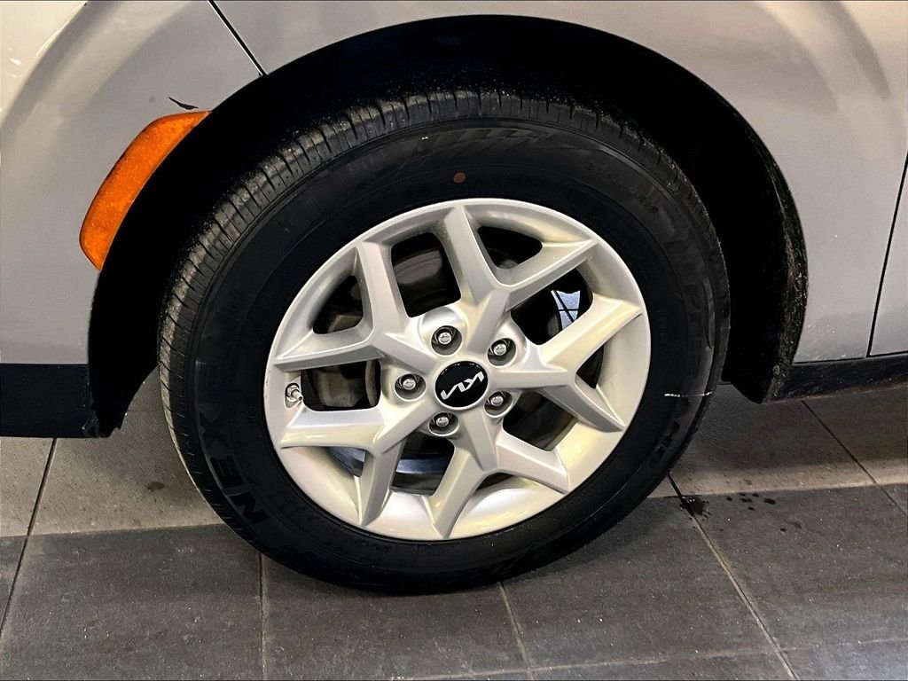 Used 2024 Gray Kia LX image 7
