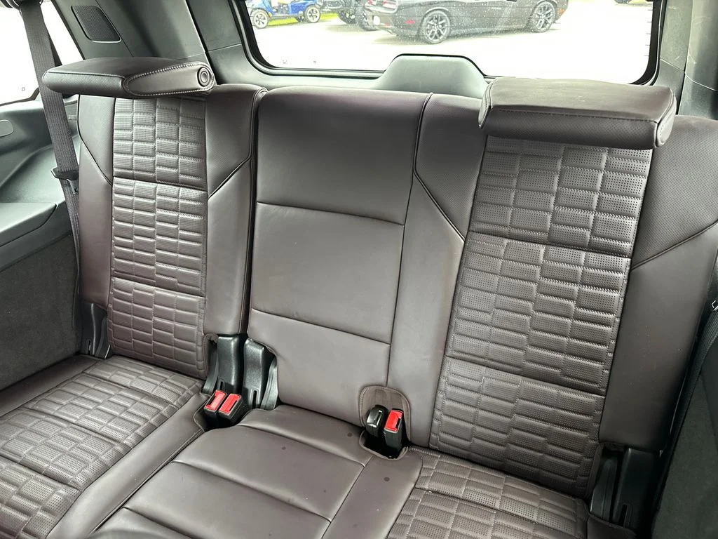 Used 2024 Silver Cadillac Sport Platinum image 21