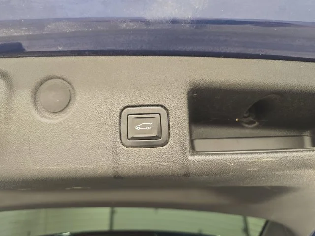 Used 2022 Blue Glow Metallic Chevrolet LT image 17