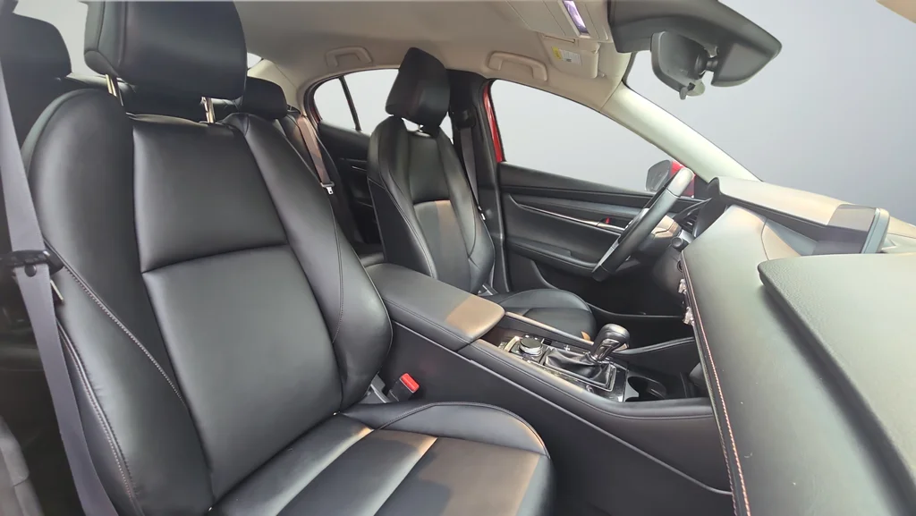 Used 2019 Red Mazda Preferred image 28