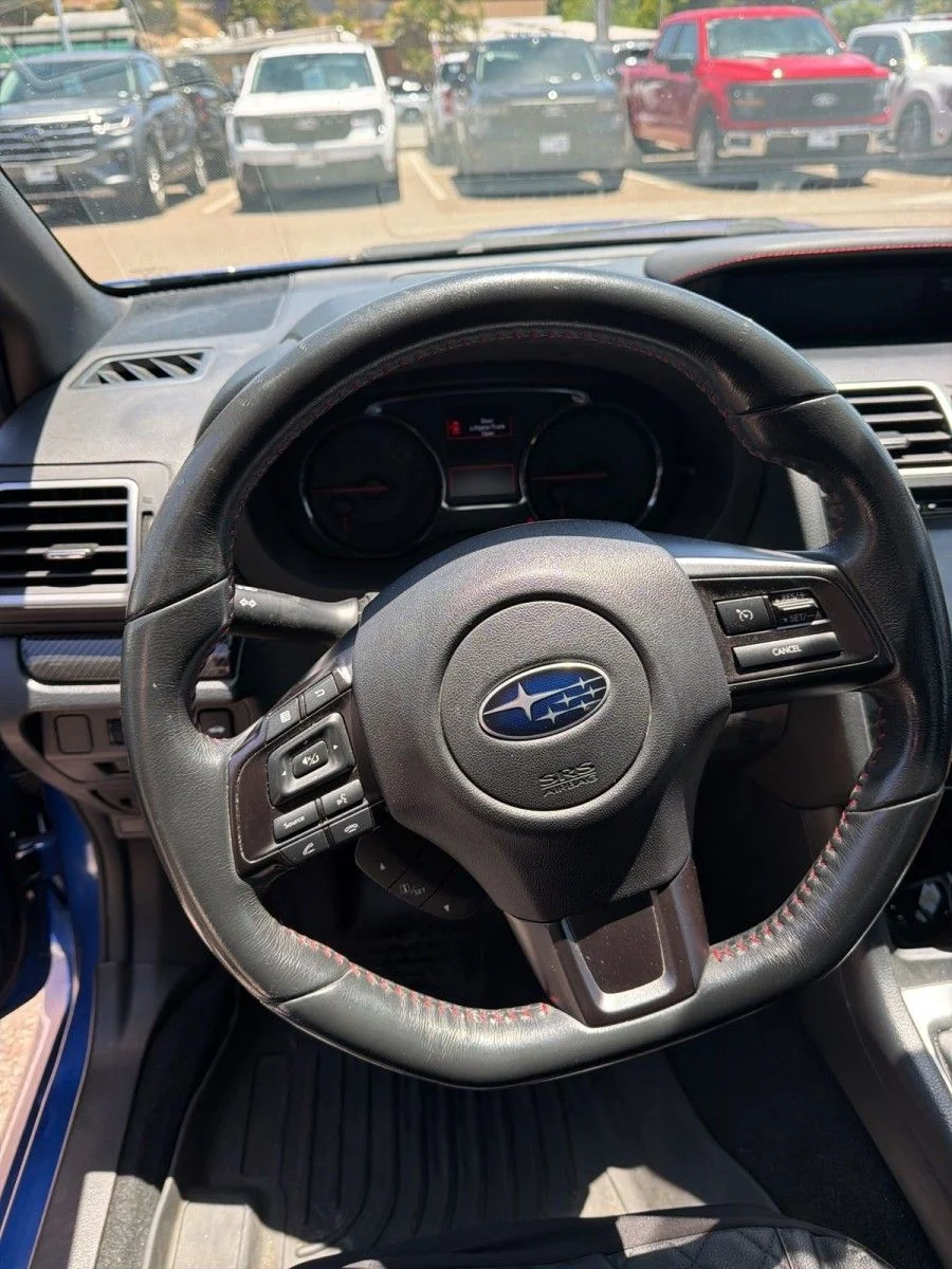Used 2018 Blue Subaru Base image 9