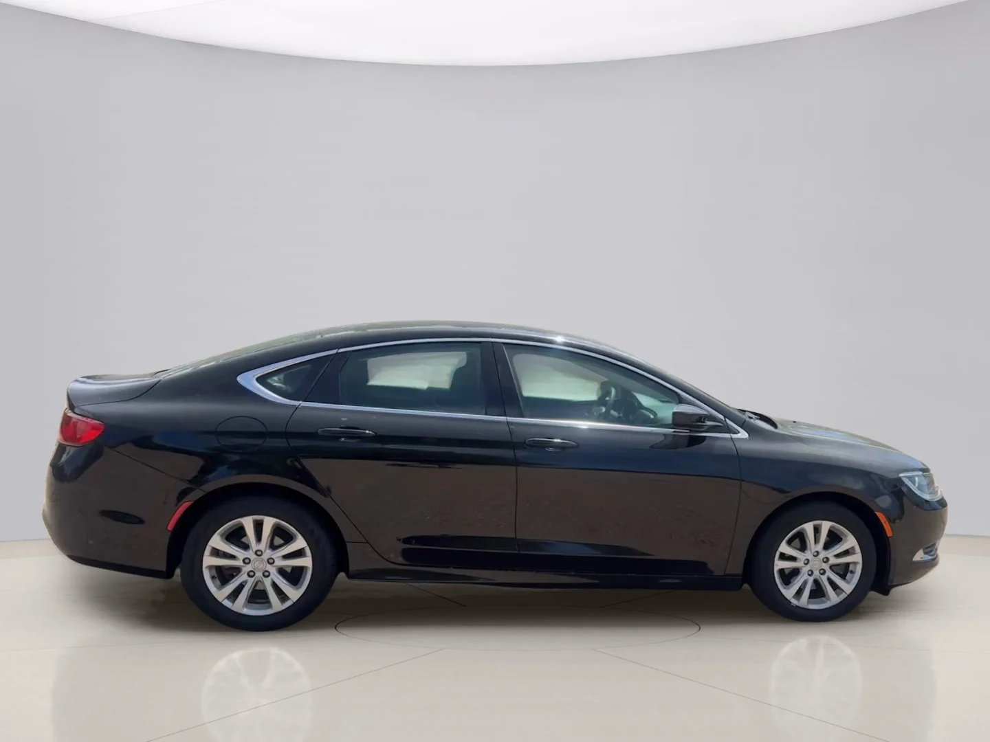 Used 2015 Black Chrysler LIMITED image 6
