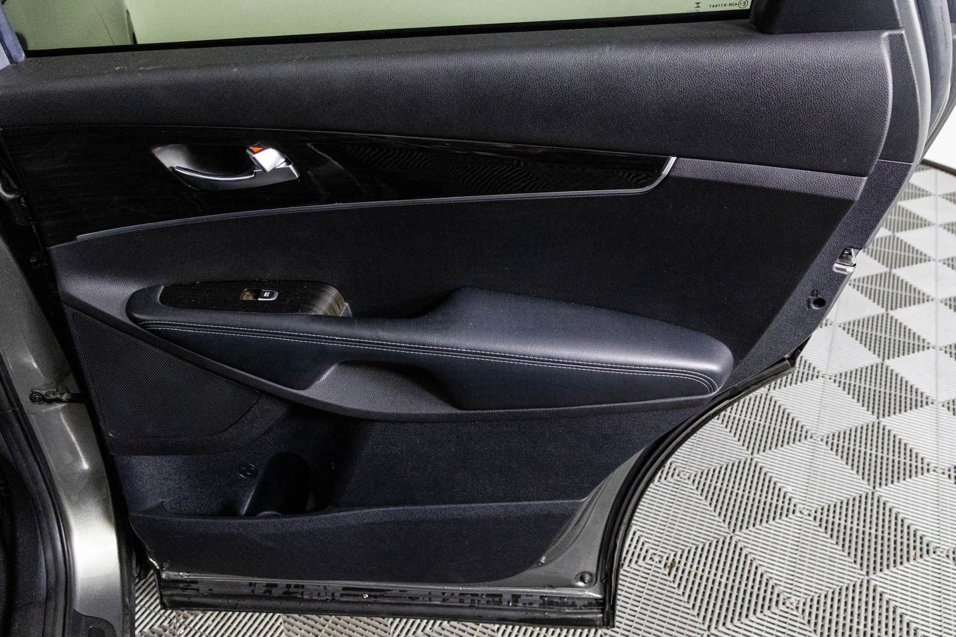 2019 KIA SORENTO - Image 36