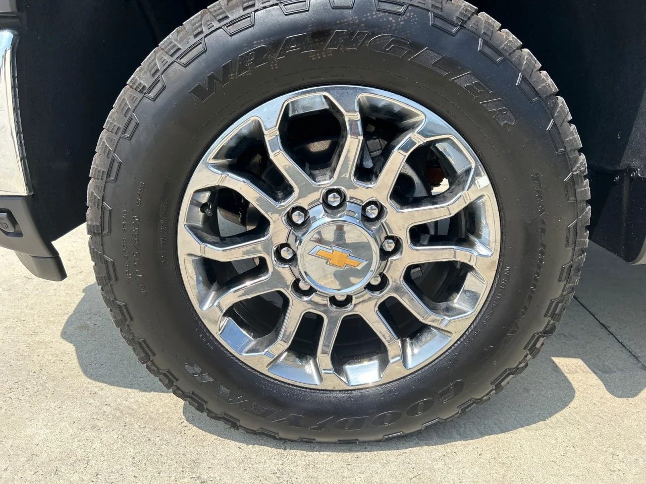 2026 Chevrolet Silverado 2500 HD LTZ - Photo 9
