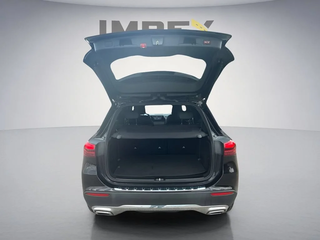 Used 2025 Black Mercedes-Benz GLA 250 image 28