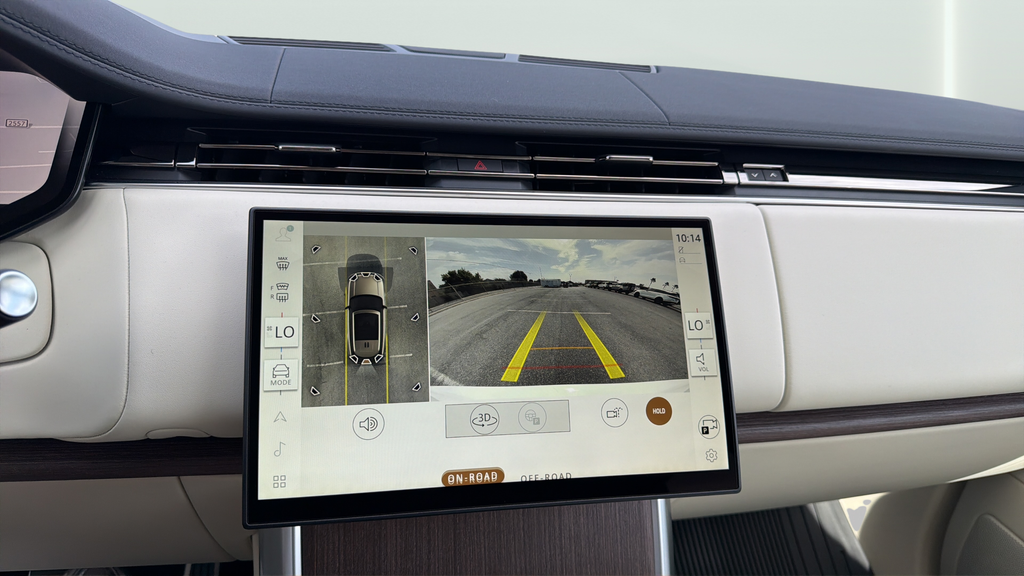 New 2026 Fuji White Land Rover SE image 23