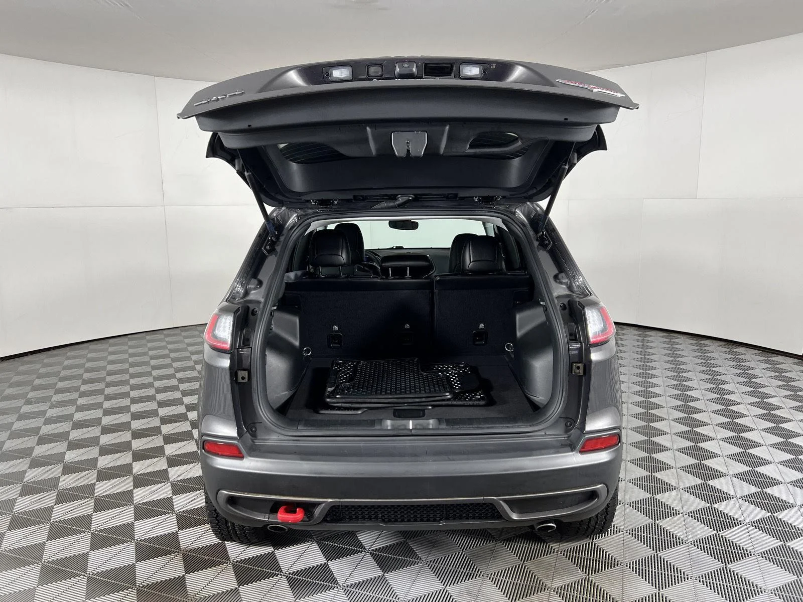 Used 2022 Granite Jeep Trailhawk image 7