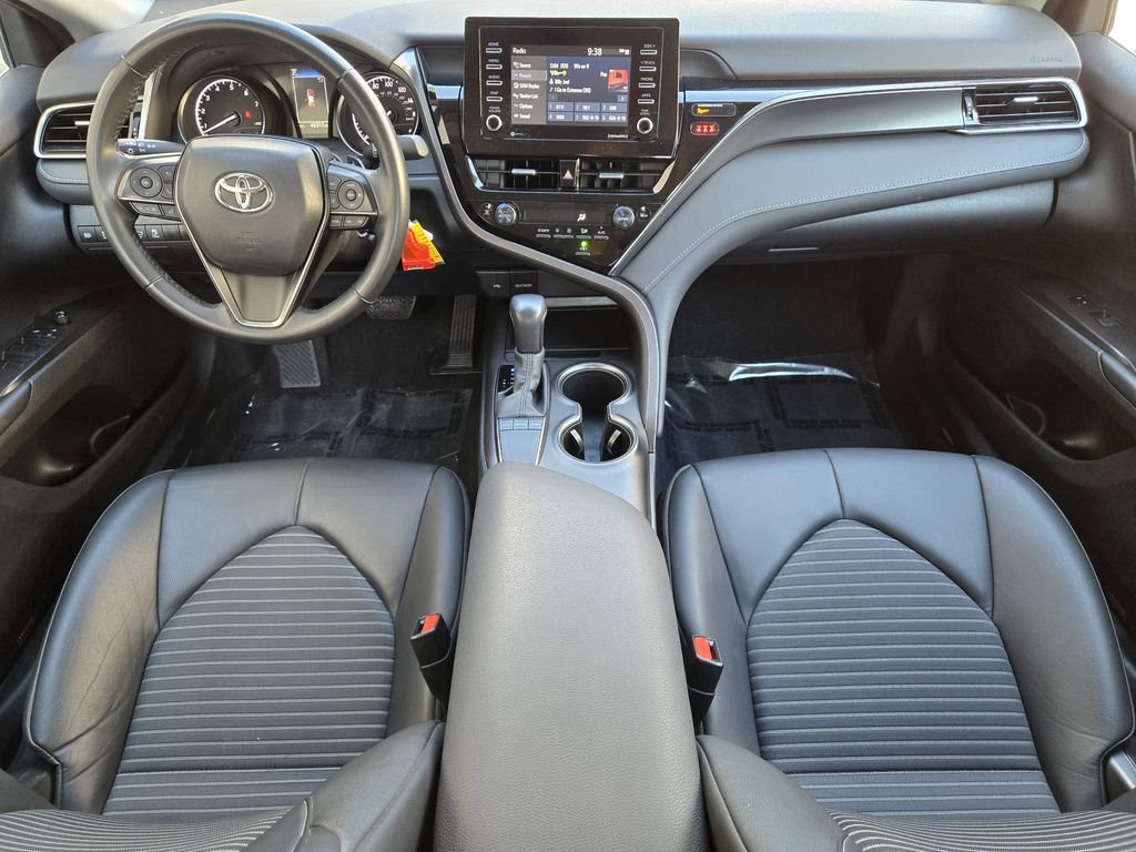 2024 Toyota Camry SE - Photo 18