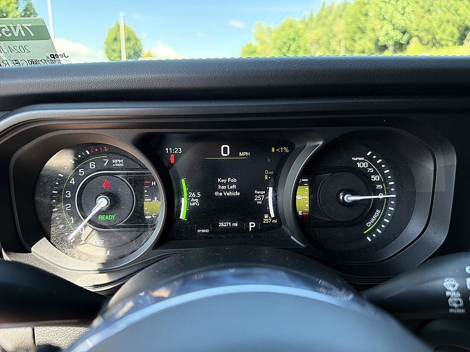 Used 2024 Hydro Blue Pearlcoat Jeep Sahara image 14