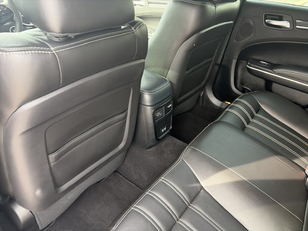 Used 2023 White Chrysler S image 27