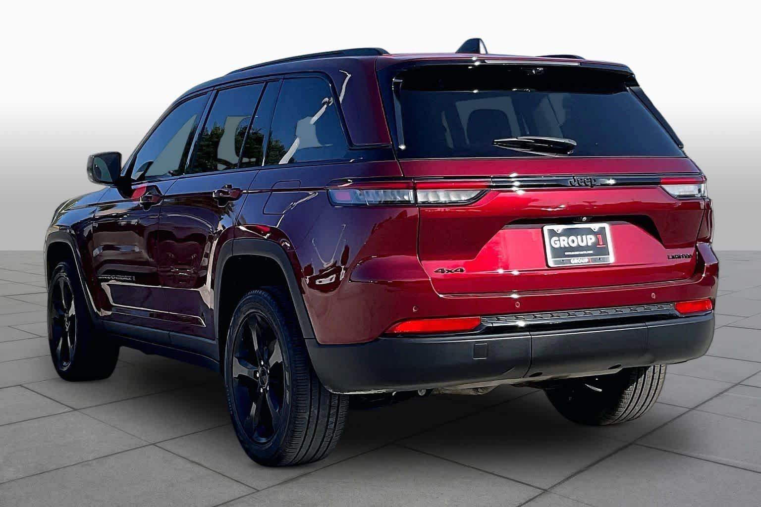 Certified Used 2023 Velvet Red Pearlcoat Jeep Limited image 12