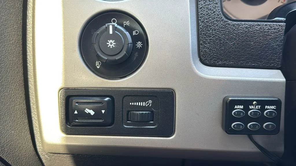 Used 2010 White Ford FX4 image 19