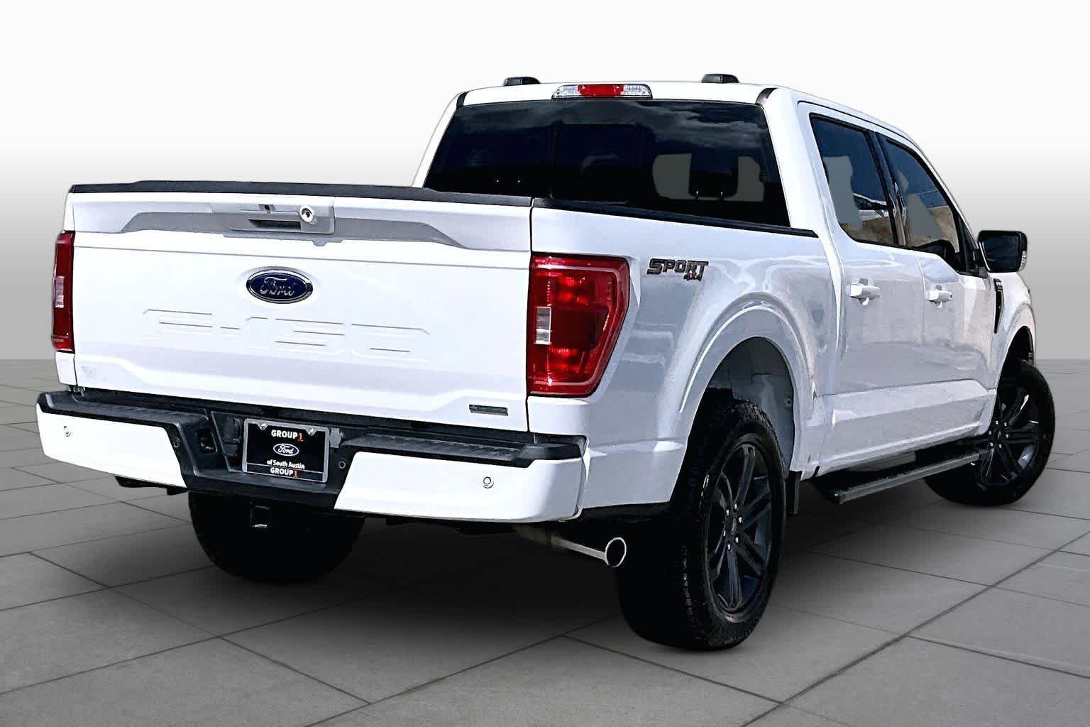 Used 2023 Oxford White Ford XLT image 13