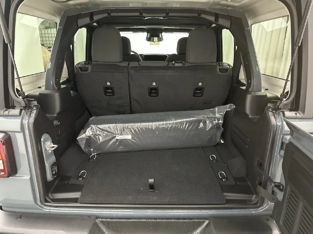 New 2026 Anvil Clear-Coat Exterior Paint Jeep Sport S image 21
