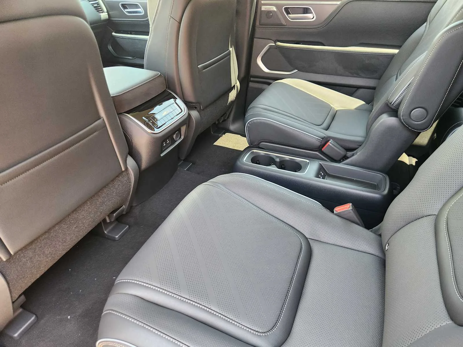 New 2027 DYNAMIC METAL INFINITI Luxe 2WD image 21