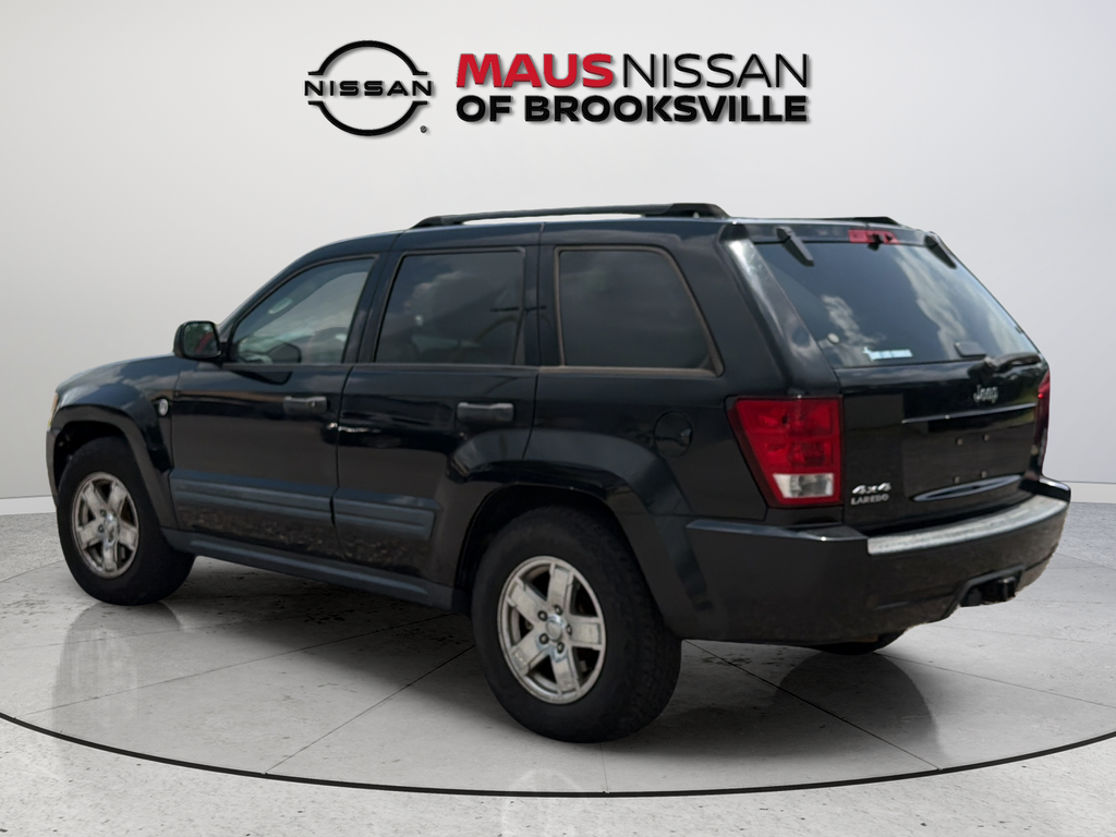 Used 2006 Black Jeep Laredo image 6
